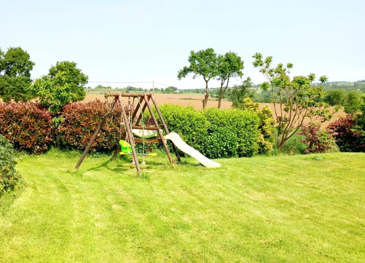 Cottage Lavandes Et Cottages Roses Credin 프랑스